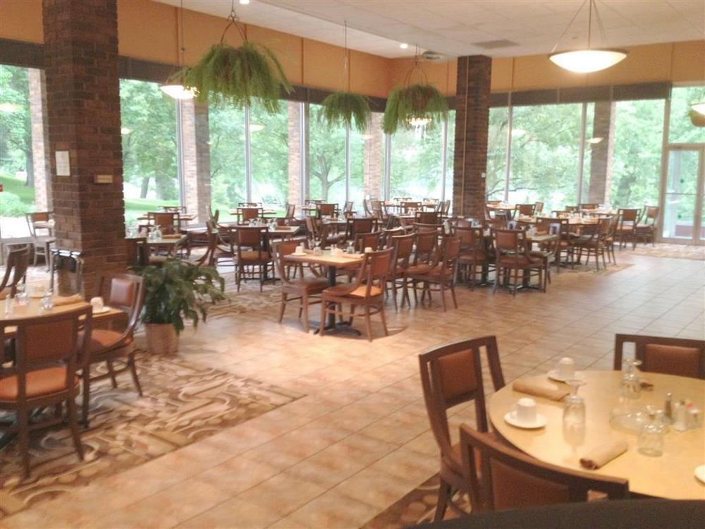 Owego Treadway Inn And Suites ร้านอาหาร รูปภาพ